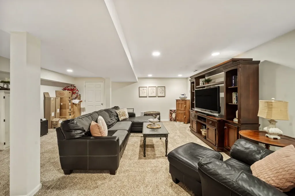 2107 Wheeler Street Woodridge IL 60517