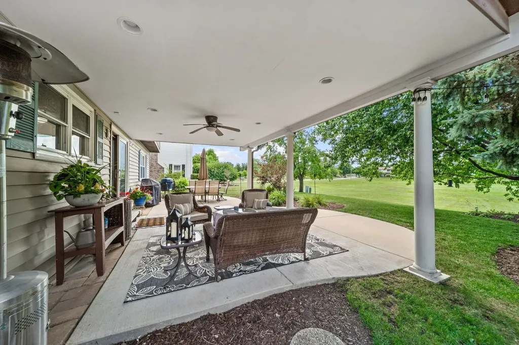2107 Wheeler Street Woodridge IL 60517