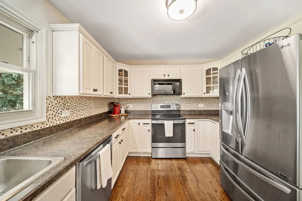 2107 Wheeler Street Woodridge IL 60517