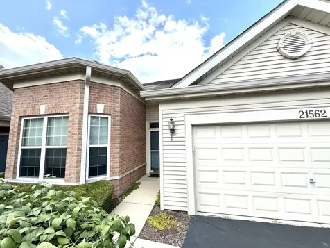 21562 Victory Lake Way Crest Hill IL 60403