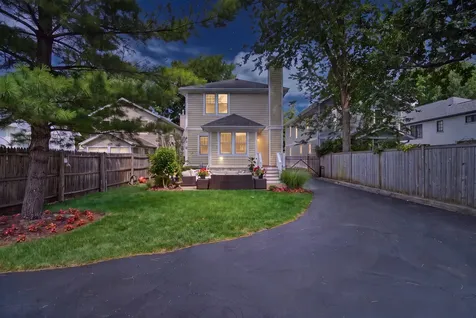 1308 Edgewood Road Lake Forest IL 60045