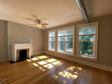 2719 North Pine Grove Avenue Chicago IL 60614