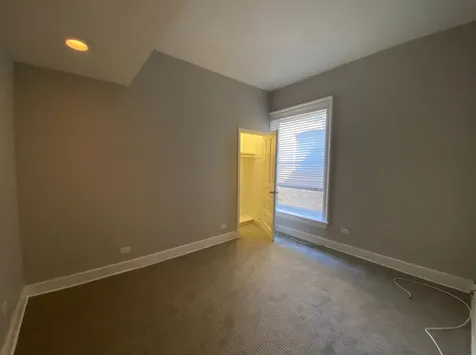 2719 North Pine Grove Avenue Chicago IL 60614