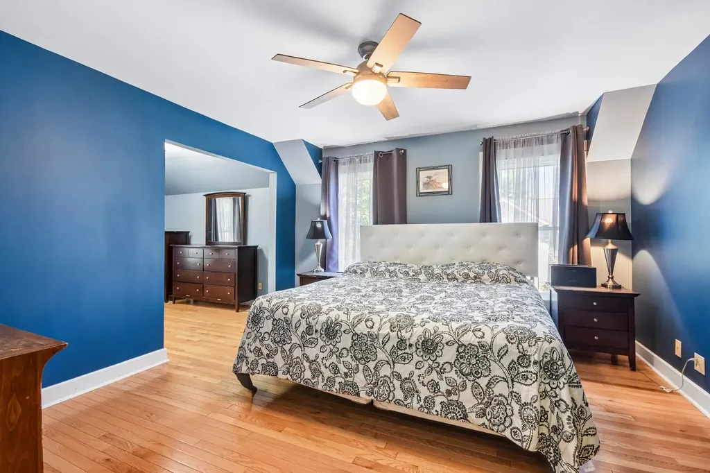 35 West Elm Avenue Roselle IL 60172