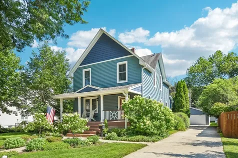 35 West Elm Avenue Roselle IL 60172