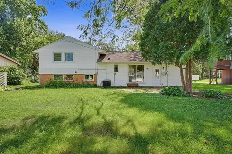 1817 Larch Place Urbana IL 61801