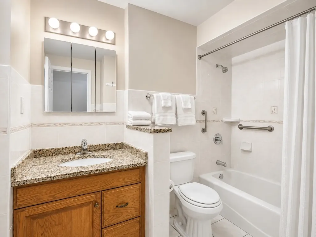 8517 West Catherine Avenue Chicago IL 60656