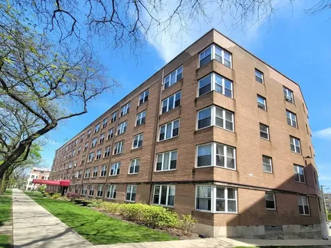 7333 North Ridge Boulevard Chicago IL 60645