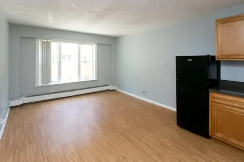7333 North Ridge Boulevard Chicago IL 60645