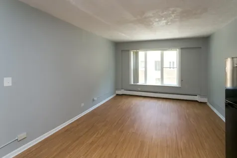 7333 North Ridge Boulevard Chicago IL 60645