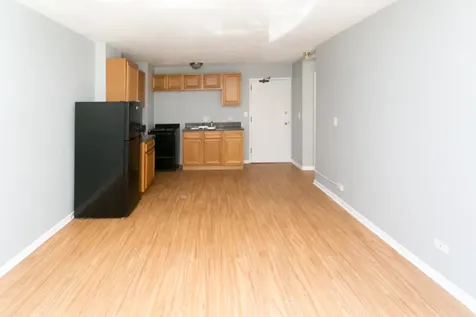 7333 North Ridge Boulevard Chicago IL 60645