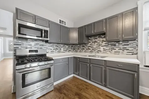 5032 South Kolin Avenue Chicago IL 60632