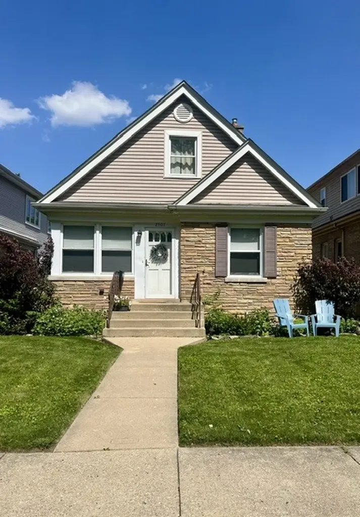 2307 North 78th Avenue Elmwood Park IL 60707