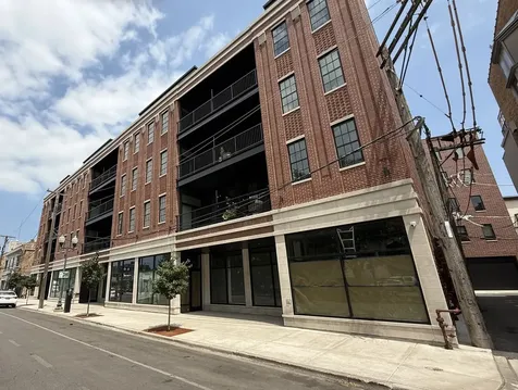 3915 North Damen Avenue Chicago IL 60613