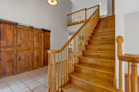 2 Echowood Drive Algonquin IL 60102