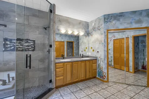 2 Echowood Drive Algonquin IL 60102