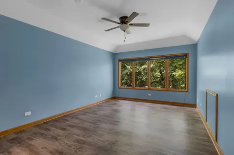 2 Echowood Drive Algonquin IL 60102