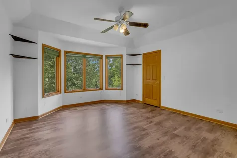 2 Echowood Drive Algonquin IL 60102