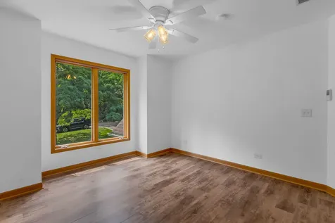 2 Echowood Drive Algonquin IL 60102