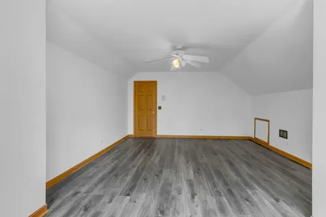 2 Echowood Drive Algonquin IL 60102