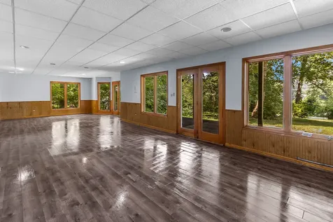 2 Echowood Drive Algonquin IL 60102