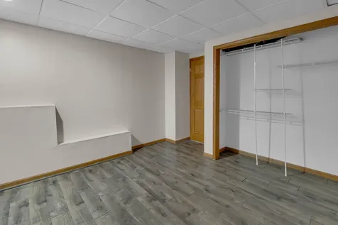 2 Echowood Drive Algonquin IL 60102