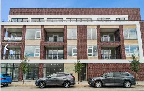 2105 West Caton Street Chicago IL 60647