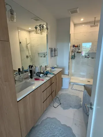 2105 West Caton Street Chicago IL 60647