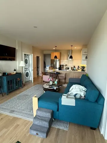 2105 West Caton Street Chicago IL 60647