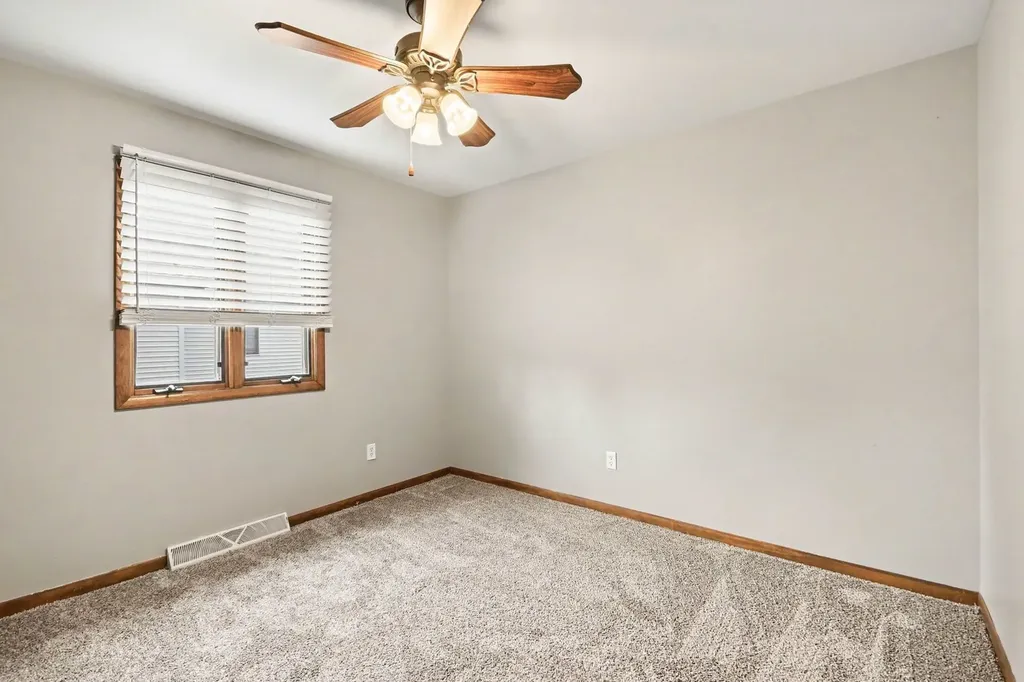 246 East Woodlawn Road New Lenox IL 60451