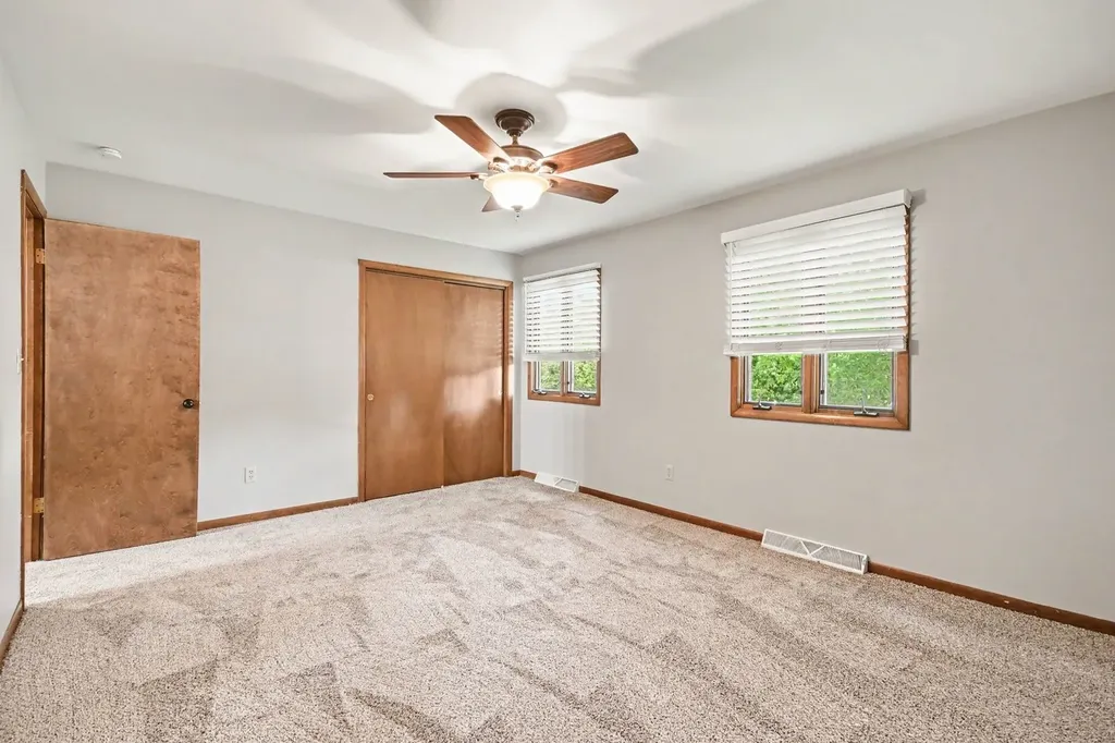 246 East Woodlawn Road New Lenox IL 60451
