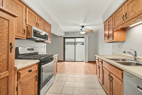246 East Woodlawn Road New Lenox IL 60451