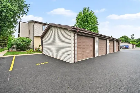 246 East Woodlawn Road New Lenox IL 60451