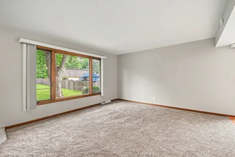 246 East Woodlawn Road New Lenox IL 60451