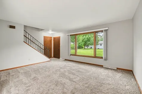 246 East Woodlawn Road New Lenox IL 60451
