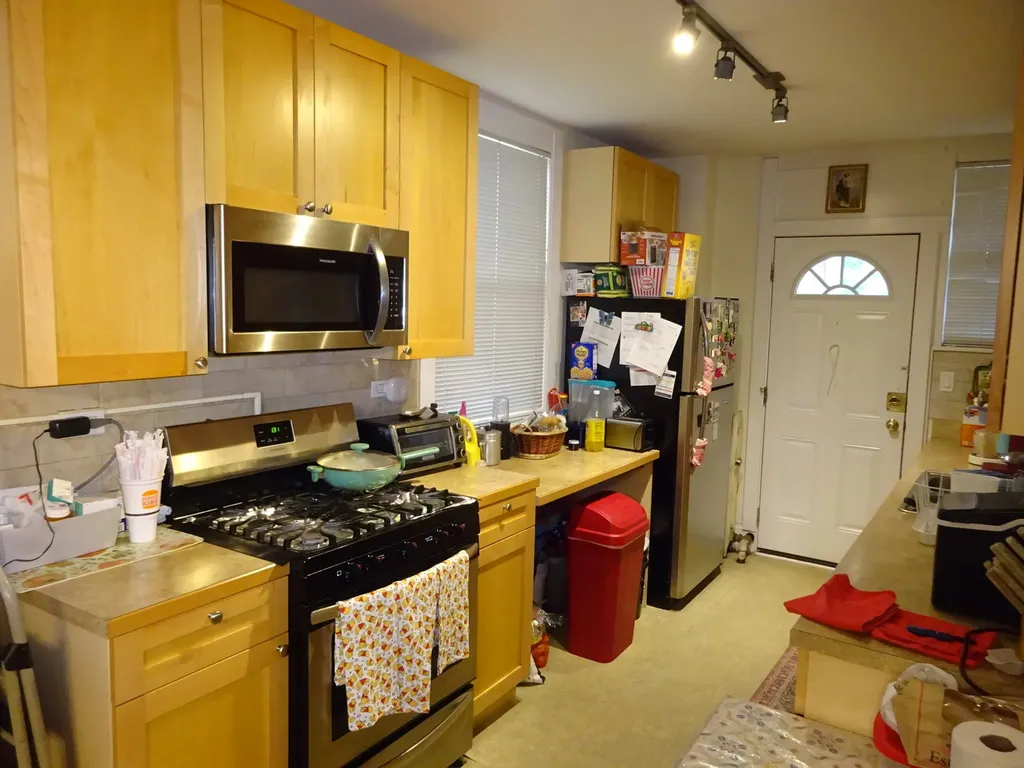 5257 West Montrose Avenue Chicago IL 60634