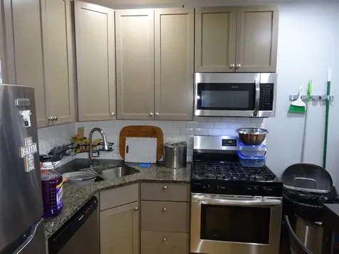 5257 West Montrose Avenue Chicago IL 60634
