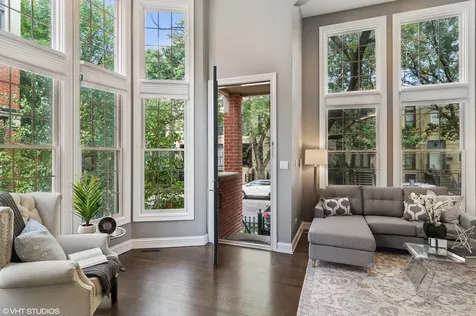 18 North Ada Street Chicago IL 60607