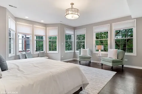 18 North Ada Street Chicago IL 60607