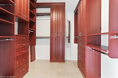 18 North Ada Street Chicago IL 60607