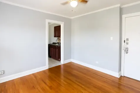 3263 West Wrightwood Avenue Chicago IL 60647