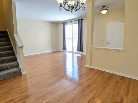 385 Bradbury Lane Bartlett IL 60103