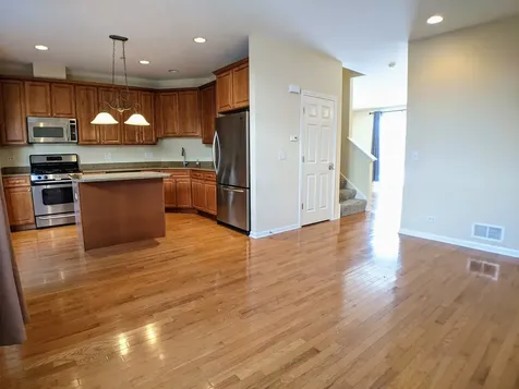 385 Bradbury Lane Bartlett IL 60103