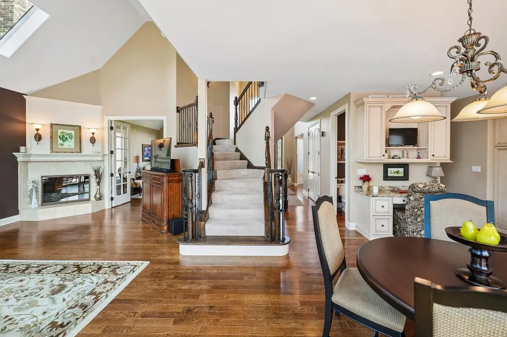 12659 South Chiszar Drive Mokena IL 60448