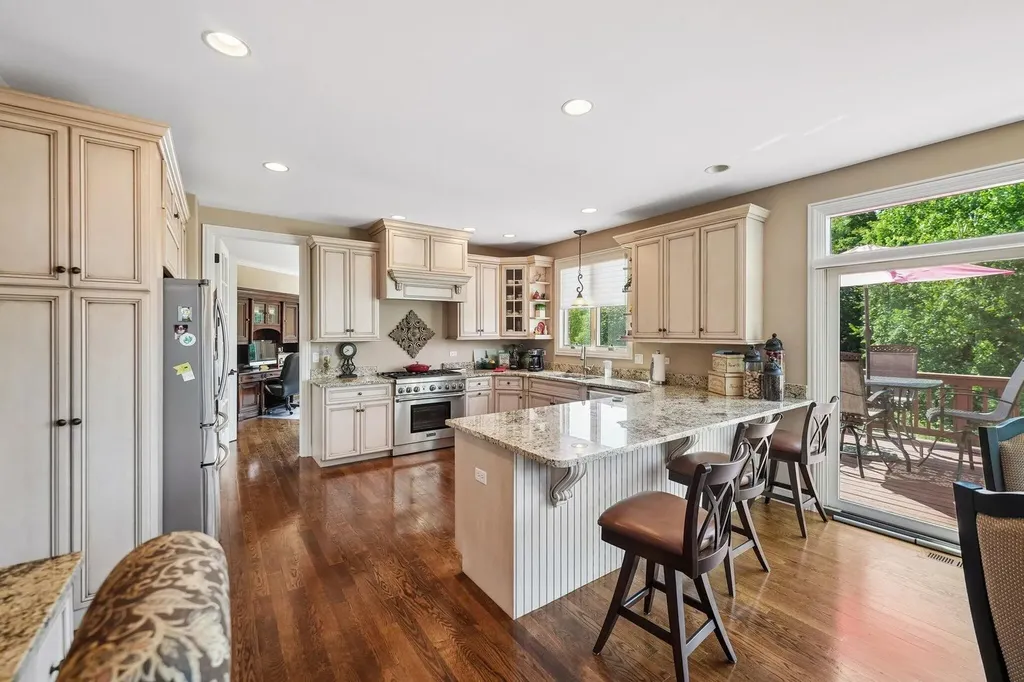 12659 South Chiszar Drive Mokena IL 60448