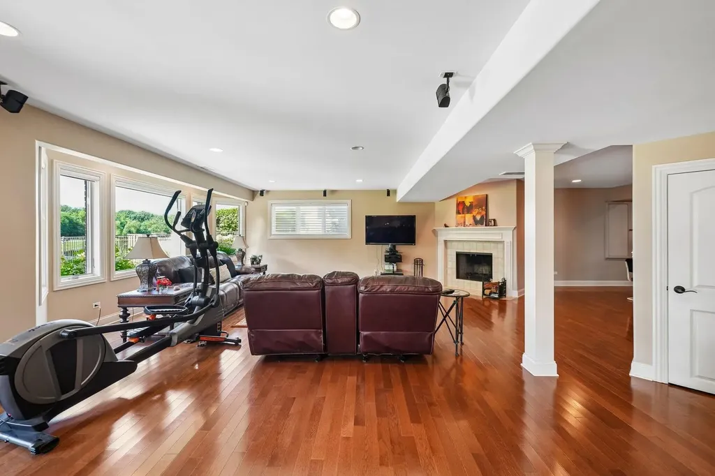 12659 South Chiszar Drive Mokena IL 60448