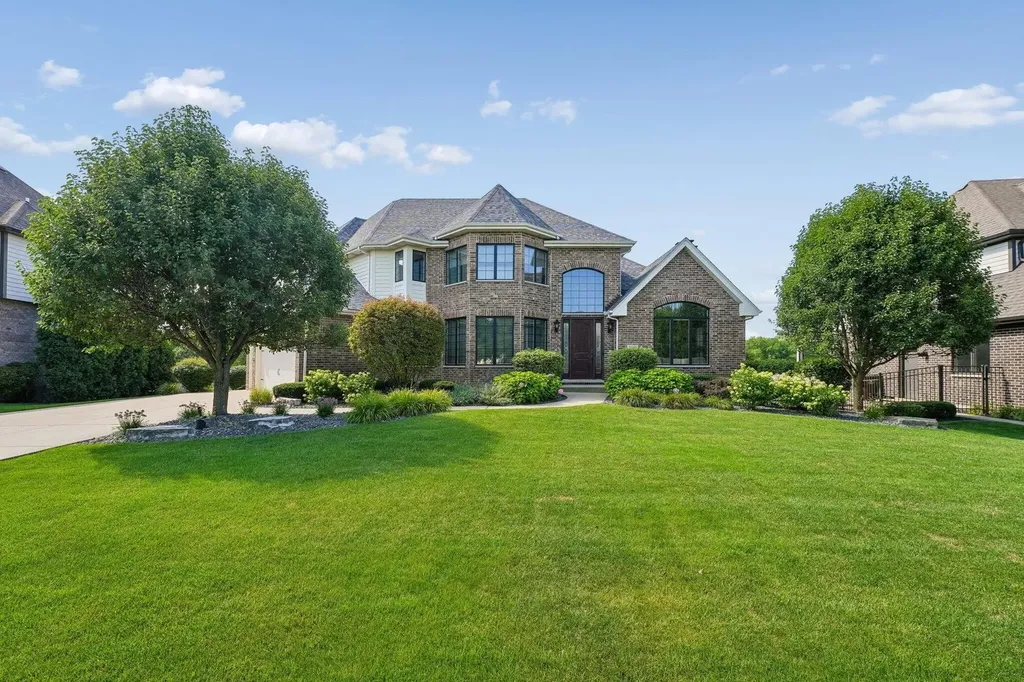 12659 South Chiszar Drive Mokena IL 60448