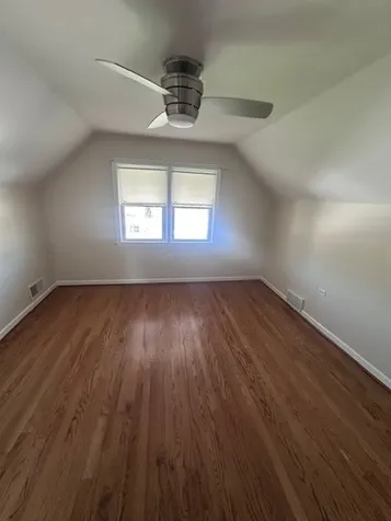 5224 South Rutherford Avenue Chicago IL 60638