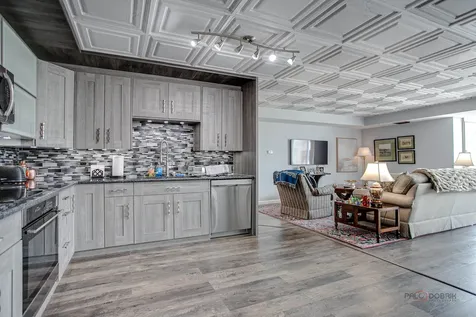 1301 North Western Avenue Lake Forest IL 60045