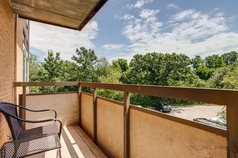 1301 North Western Avenue Lake Forest IL 60045